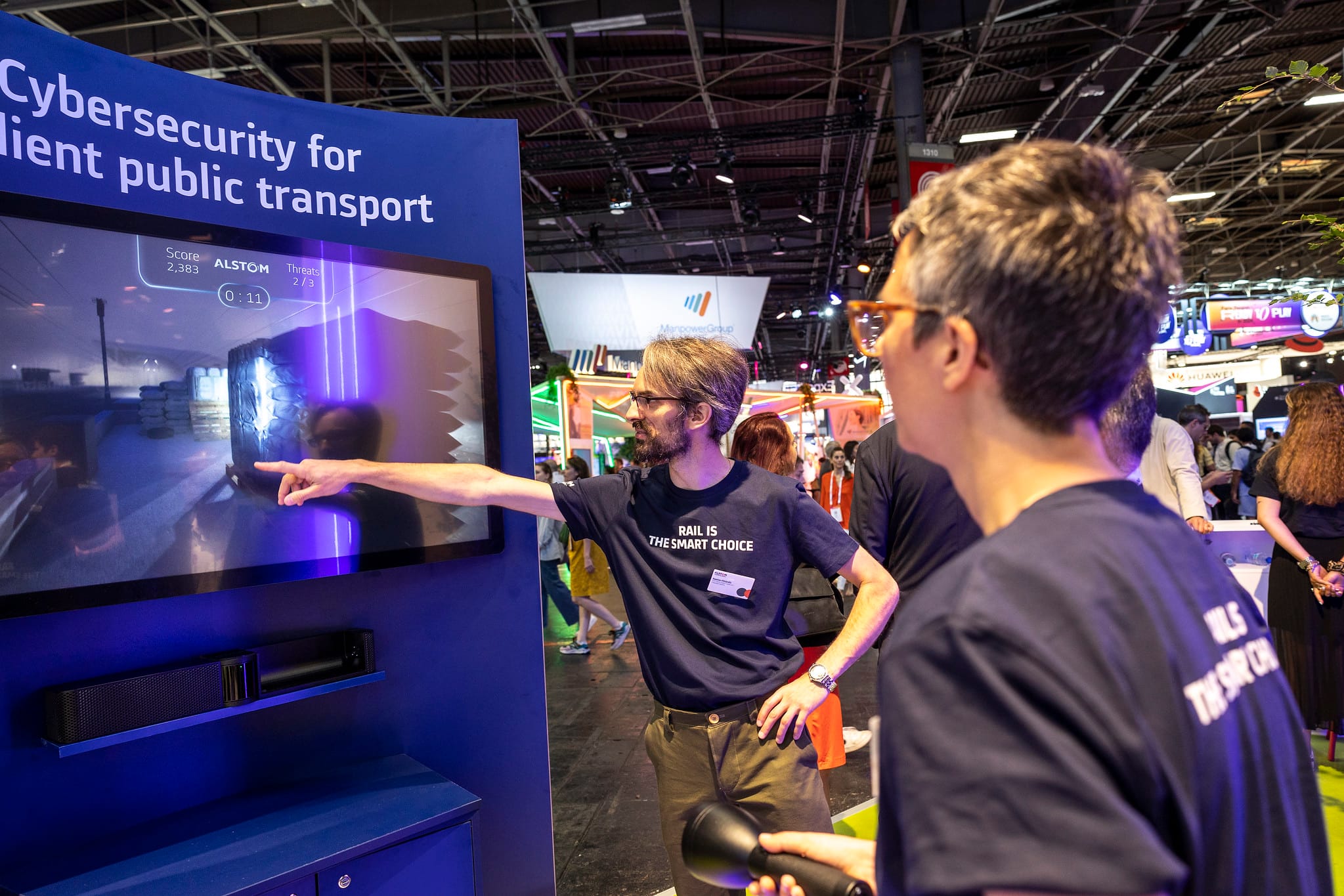 Demo of Alstom's phygital cybersecurity game by SoWhen? at VivaTech 2023