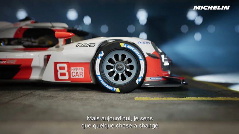 Image issue du film 3D réalisée pour Michelin. Elle illustre une voiture de course qui porte les pneus michelin lors des 24h du Mans.